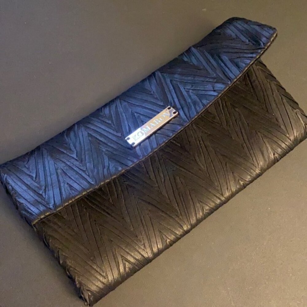Komarov Textured Fabric Clutch Purse - Black - EUC